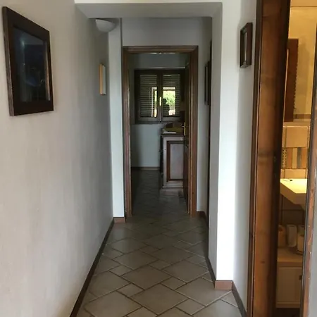Un Quadro Sulla Giannella Apartment *