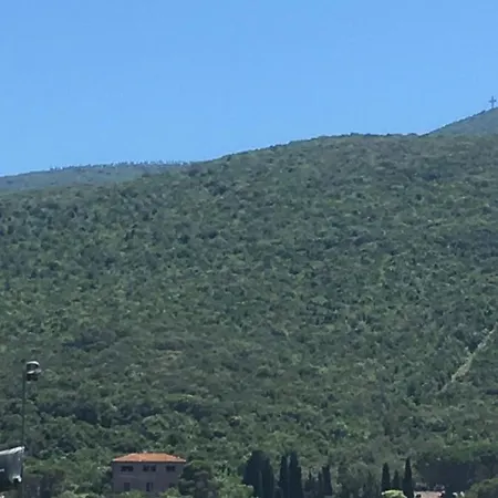 Un Quadro Sulla Giannella Monte Argentario